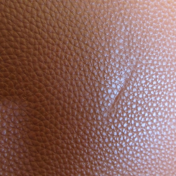 Dasein Vegan Leather Large Satchel Style Bag - Gorgeous! - Picture 8 of 9